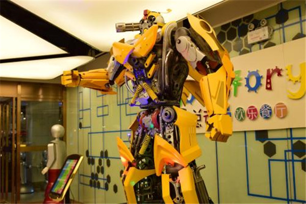 【机器人主题餐厅加盟】开店加盟机器人主题餐厅，一年赚百万！
