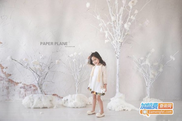纸飞机儿童摄影工作室加盟费