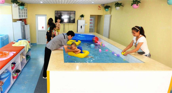 上海婴儿游泳馆加盟费