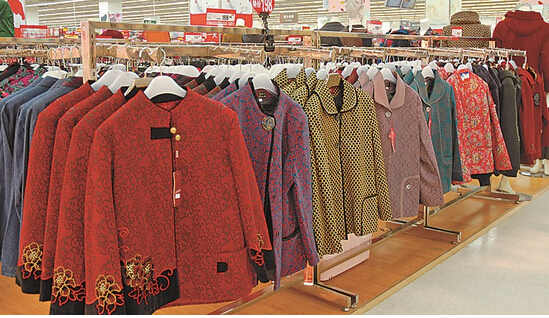 爱晚亭老年服饰加盟费多少?