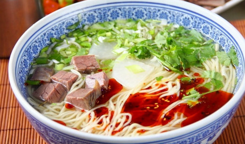 牛大碗牛肉拉面加盟费是多少？