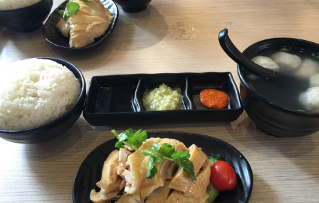 六福海南鸡饭加盟费是多少? 六福海南鸡饭加盟费是多少?