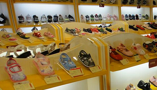 6+1童鞋加盟店