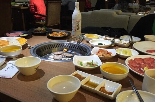 山茶花韩国家庭料理店加盟