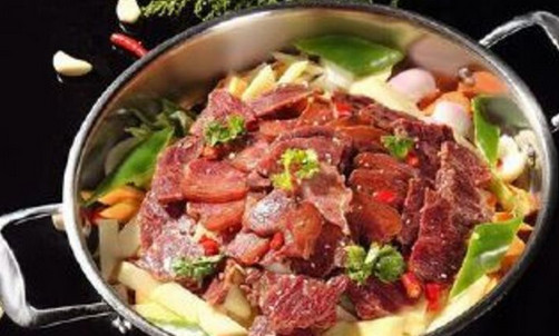 黄记焖锅加盟