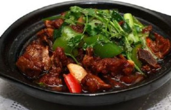 灿阳斋黄焖鸡米饭加盟店