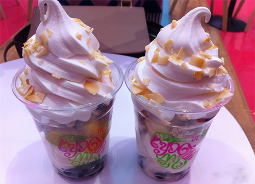 优弥自助式酸奶冰淇淋加盟店