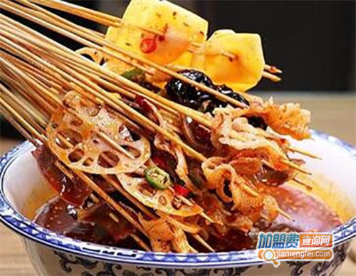 小洋婆串串香加盟