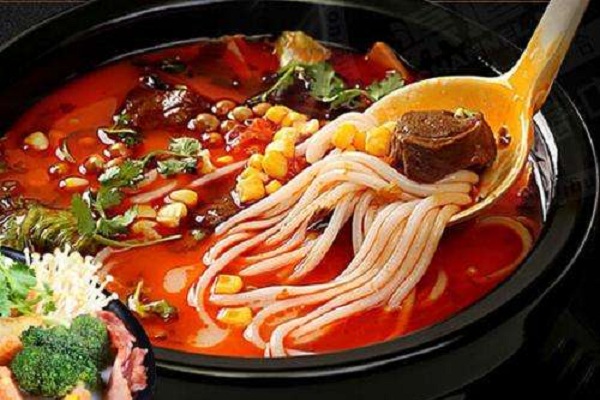 红汤烩酸菜米线加盟店