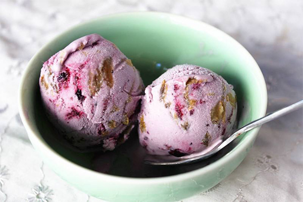 蓝莓雪派冰淇淋