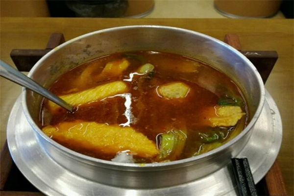 陶椿台湾锅烧料理