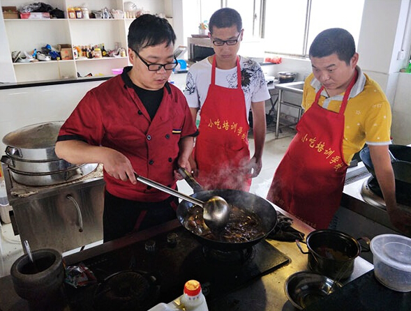 鱼言学酸菜鱼