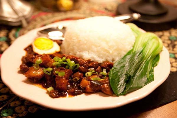 半桶水卤肉饭