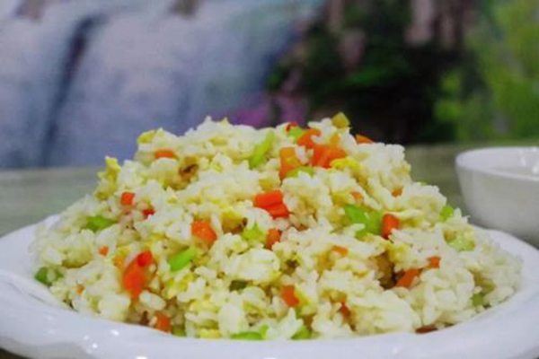 俏头牌三味炒饭加盟