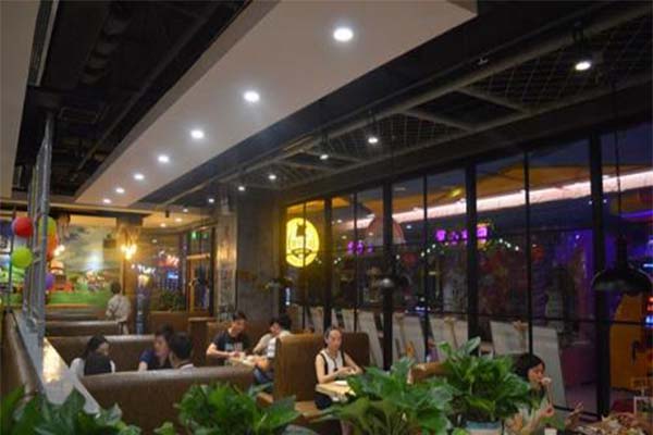 果贝牛排自助餐厅