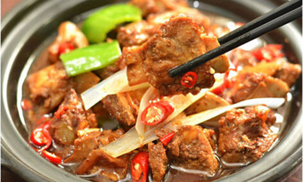饭思这黄焖鸡米饭
