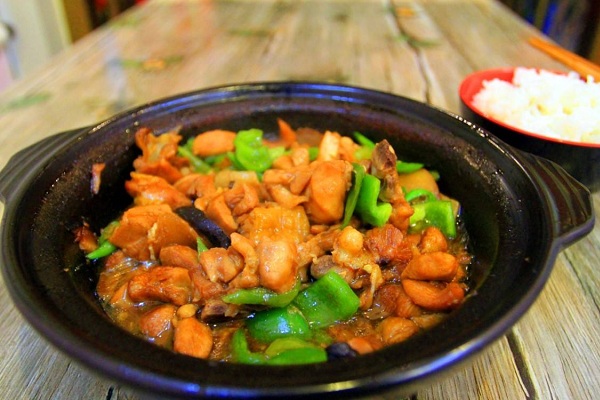 香远斋黄焖鸡米饭