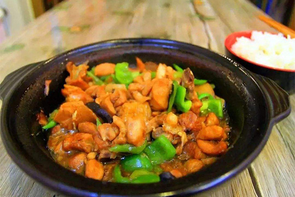 哈哈香黄焖鸡