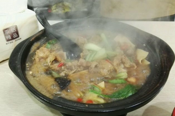 峰味香黄焖鸡米饭