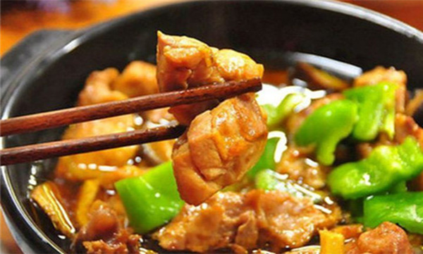 益品香黄焖鸡米饭