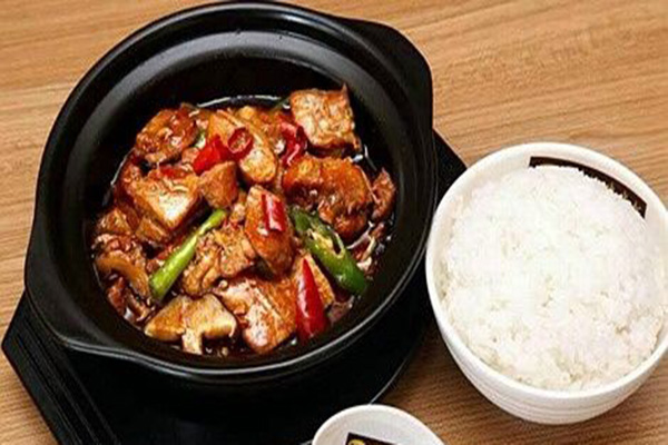 御味斋黄焖鸡米饭