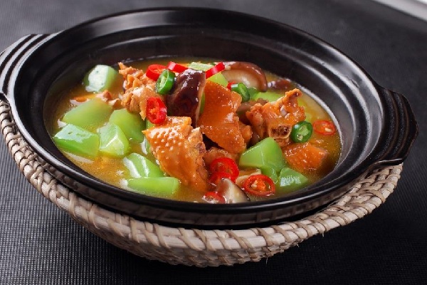 业吉轩黄焖鸡米饭