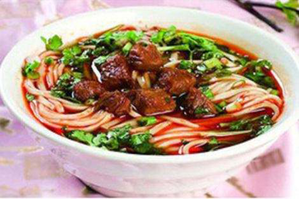 象天下骨汤牛肉粉