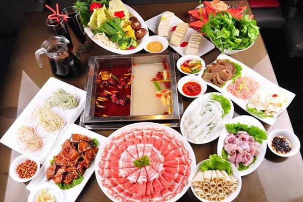 川来串趣老成都特色火锅