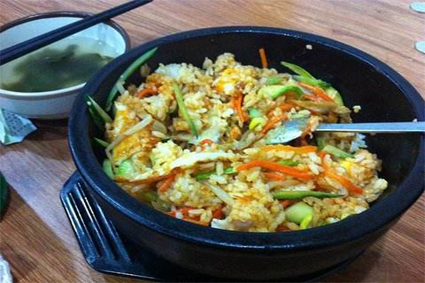 金家石锅拌饭