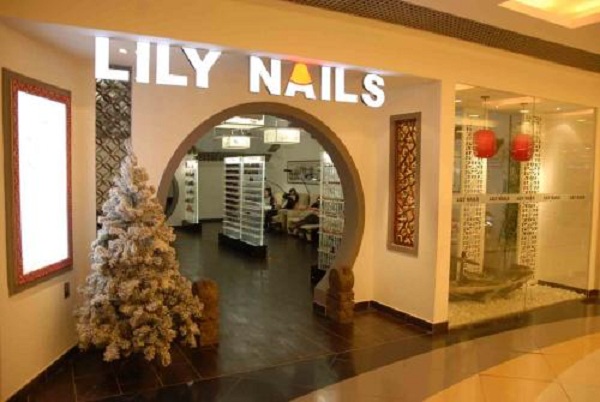 lily nails