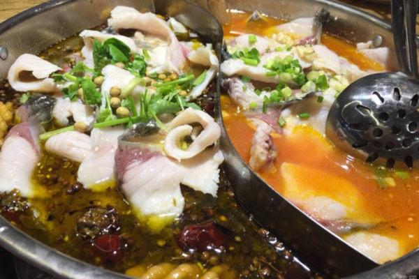 丽江春色斑鱼火锅