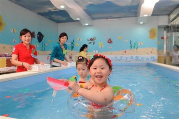 运动小子婴儿游泳馆加盟费