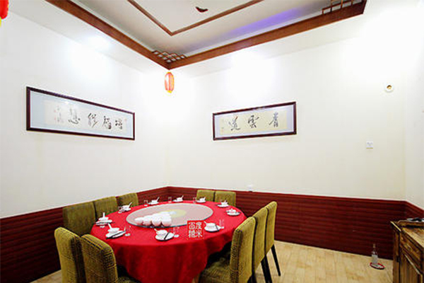春隆餐厅
