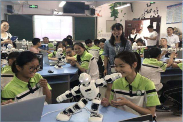 第二课堂机器人教育加盟