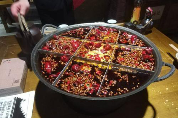 白乐天毛肚火锅加盟