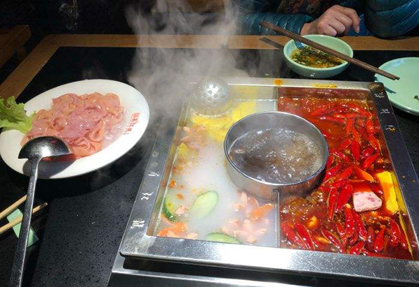 蜀江龙火锅加盟店
