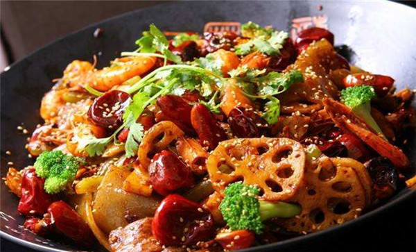 严师傅麻辣香锅