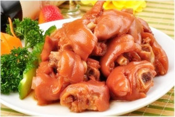 秋雨猪脚饭