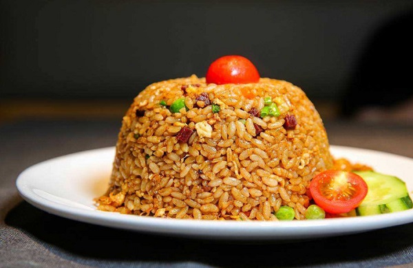 铁小闹炒饭