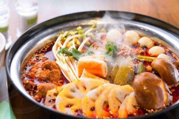 乐小满麻辣烫加盟店