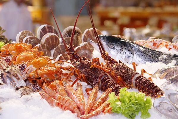 泓鲨牛排海鲜自助美食汇
