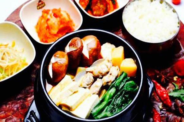 至简十三汤饭馆
