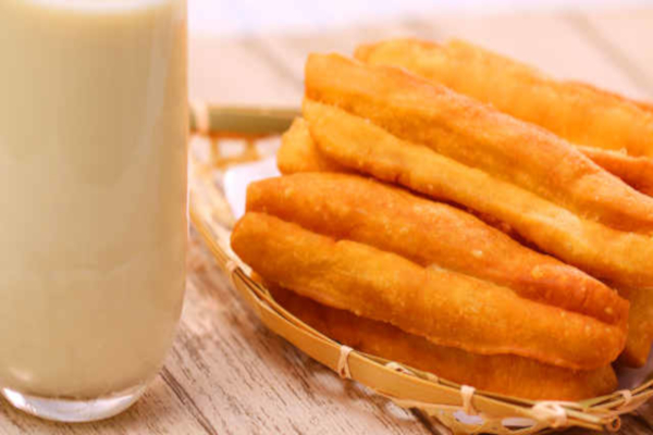 【豆浆油条加盟】看豆浆油条加盟的开店要求！