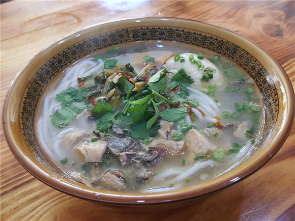土鸡米线