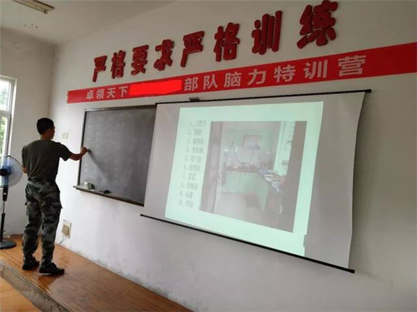 卓领天下教育