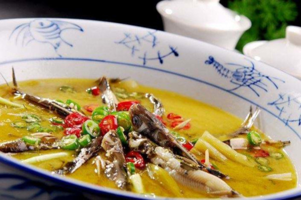 渝乐风花花椒椒与酸菜小鱼