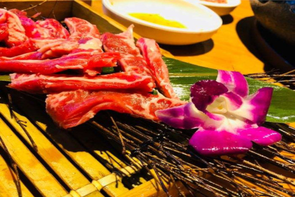 合利家炭火烤肉