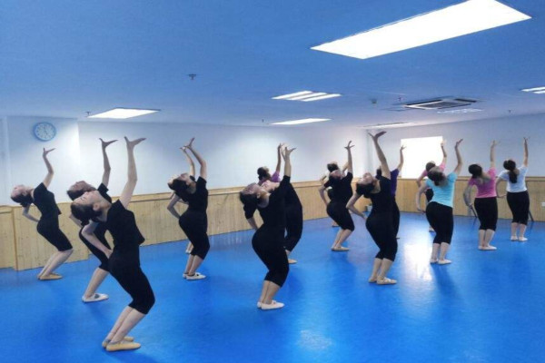 舞蹈培训学校