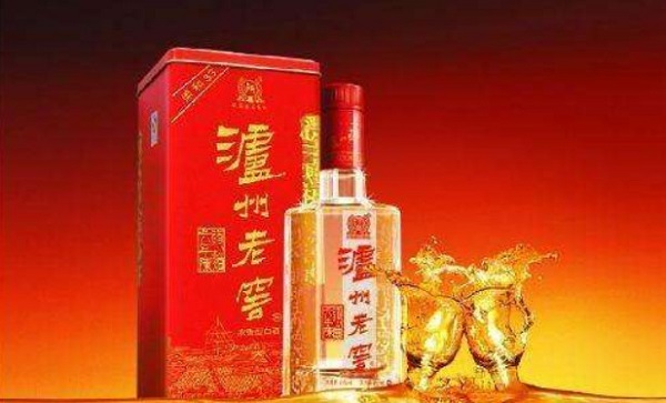 【泸州老窖散装白酒加盟】开泸州老窖散装白酒加盟店让您实现小康生活！