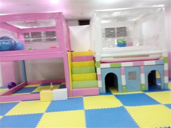 儿童室内游乐设备加盟店